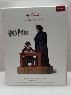 Hallmark Keepsake Harry Potter ''First Impressions'' Magic Ornament NIB