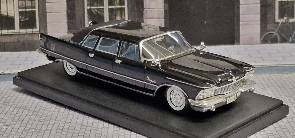 NEO SCALE MODELS 1/43 - CHRYSLER CROWN IMPERIAL GHIA LIMOUSINE 1958 - Immagine 4 di 4