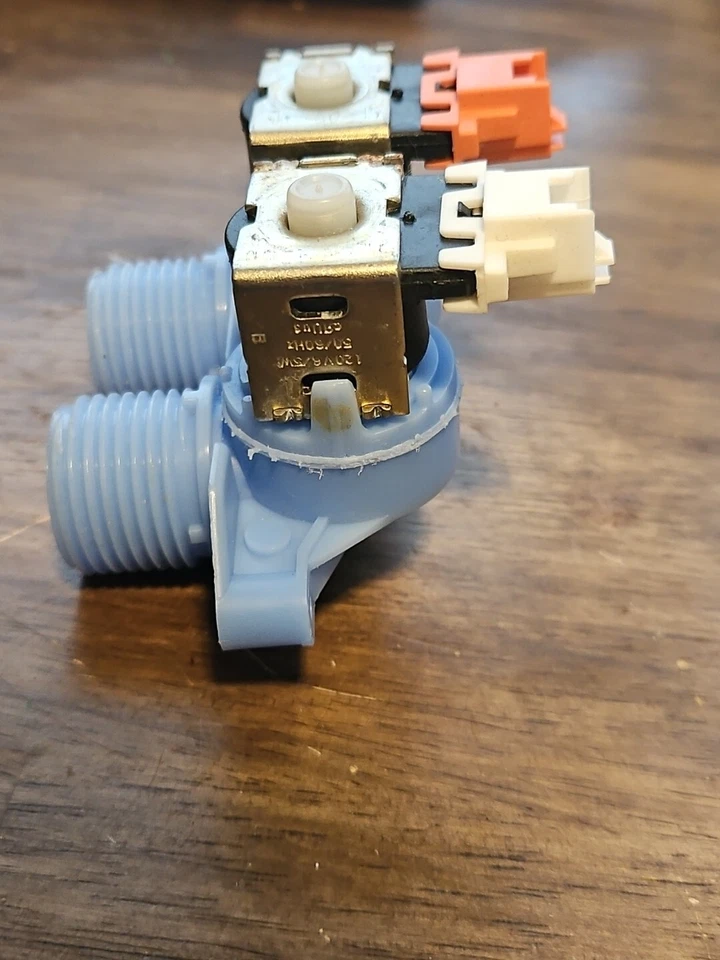 ao7579601 válvula de entrada de agua frigidaire centro de lavandería Foto 4 de 4