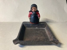 VINTAGE DALECRAFT CAST IRON ASHTRAY AMISH LADY READING, PA.