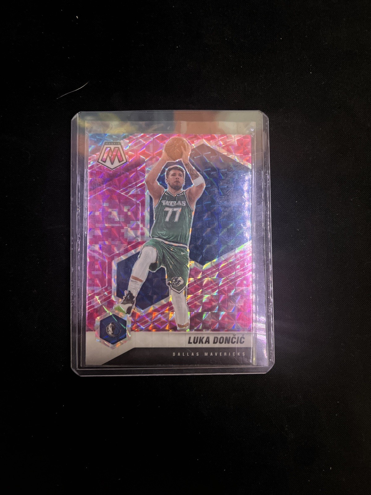 2020 Mosaic Luka Doncic Pink Camo Prizm #47 Mavericks