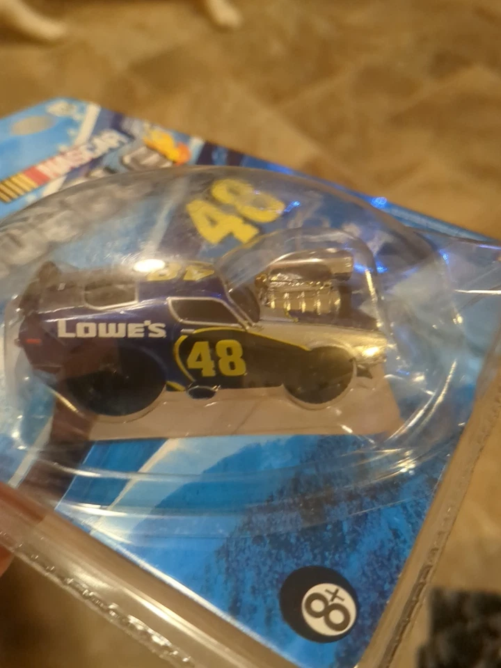 Winner's Circle Nascar Muscle 2008 Lowe’s Jimmie Johnson #48 Diecast 1/64 - Image 4 of 4