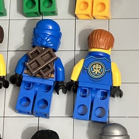 LEGO&reg; Minifigure Lloyd Jungle Knee Pads Tournament 70749 Ninjago E4 2