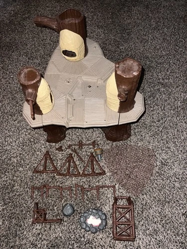 Kenner Star Wars 1983 Ewok Village Playset Vintage