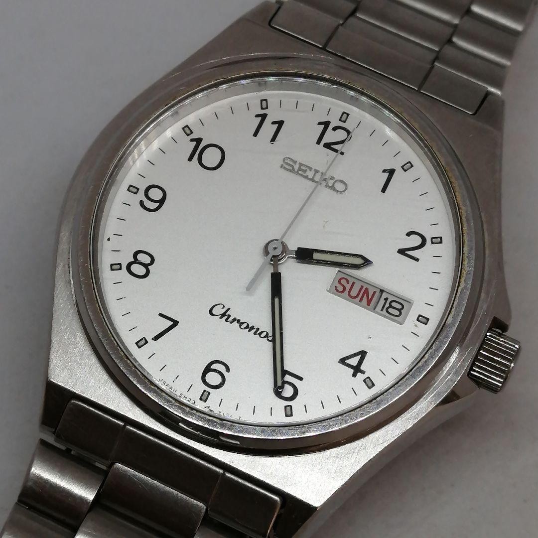 Watch 5H23-7060 Rank C Quartz Japan CHRONOS Silver Day/Date SEIKO men - - VintageWatches.PK Watch 5H23-7060 Rank C Quartz Japan CHRONOS Silver Day/Date SEIKO men - - vintagewatches.pk