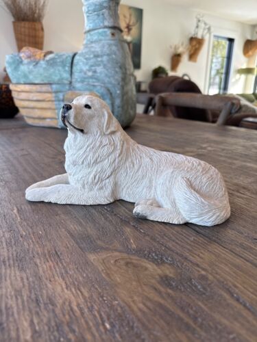 Sandicast Great Pyrenees Figurine 1990 signed Sandra Brue Realistic Detailed