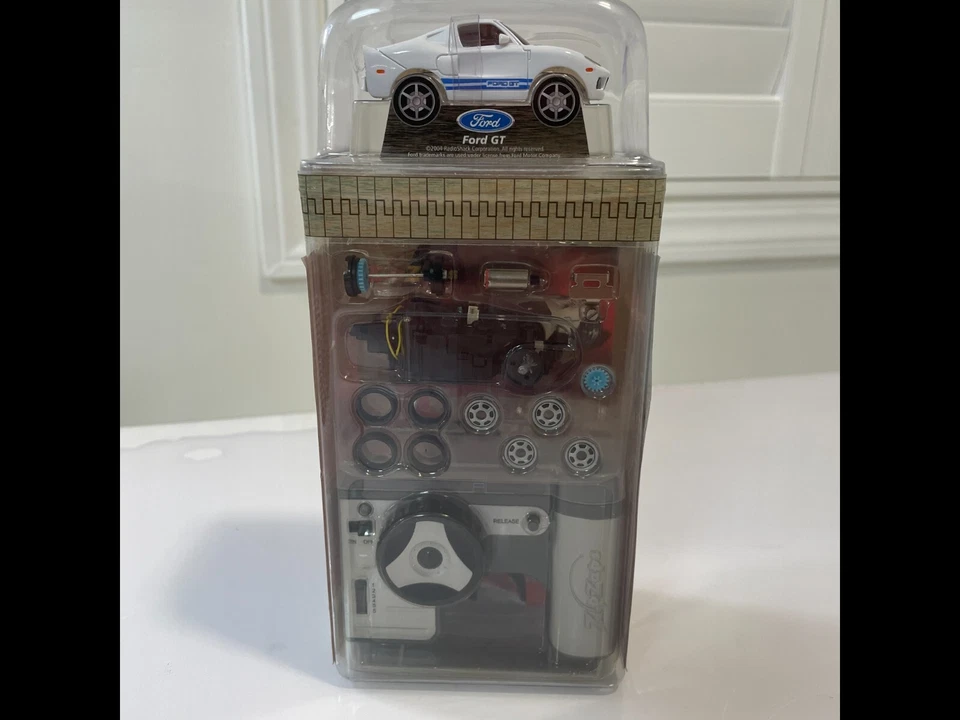 Zip Zaps Ford GT White/Blue Special Edition Micro RC Set Sealed RARE - Image 2 of 4