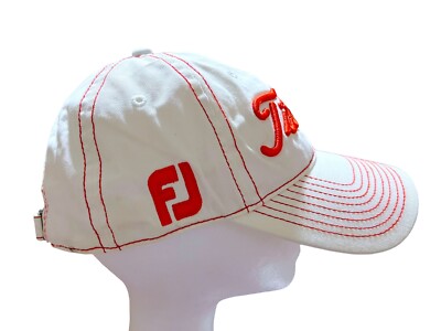 Casquette De Golf Titleist FJ Pro V1, Rouge Et Noire, Taille L/XL, Comme Neuve !
