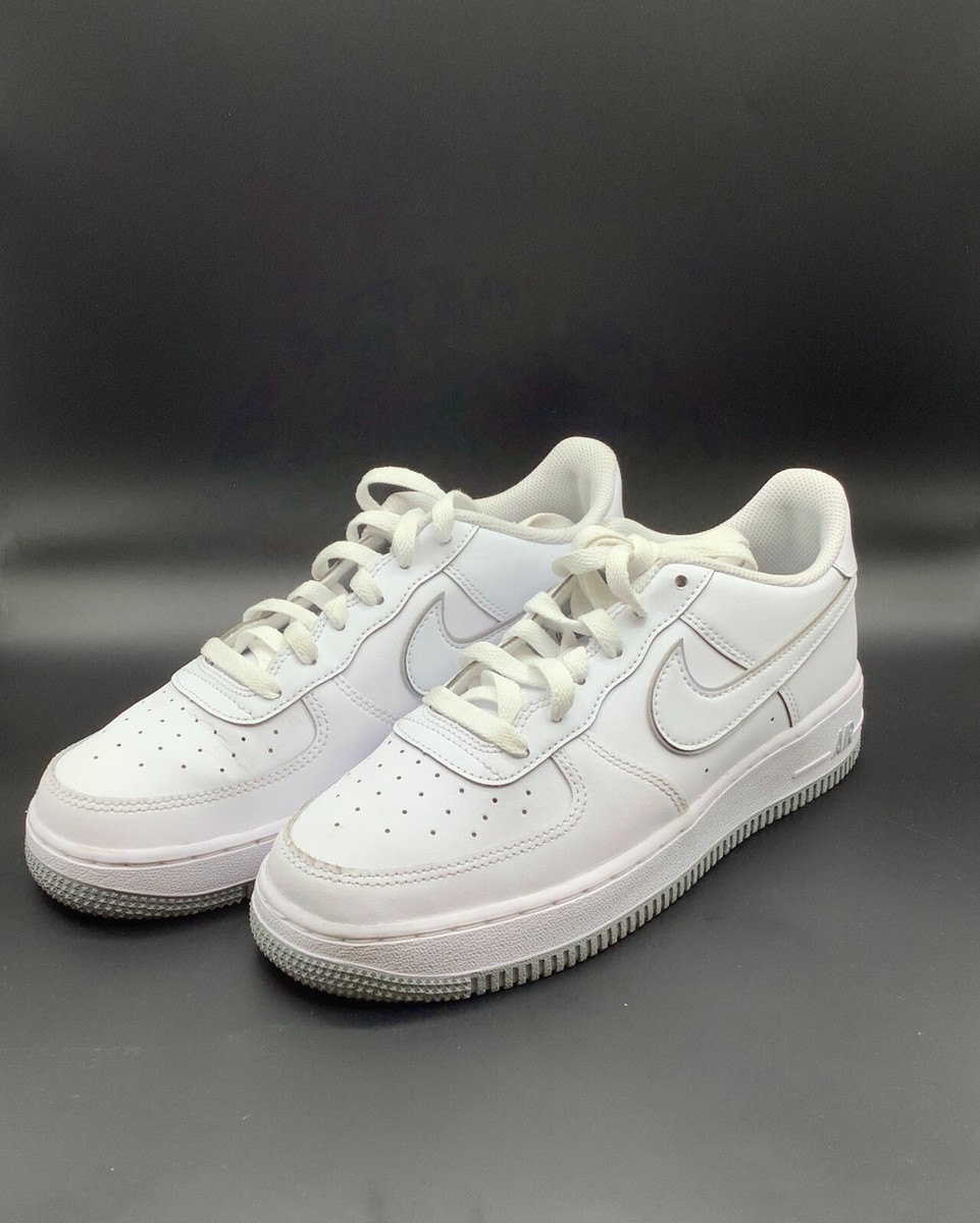 all white air force ones size 7