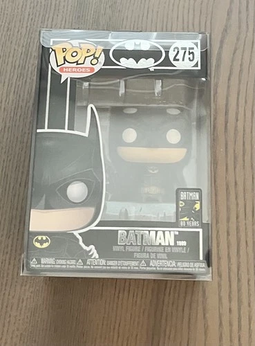 Funko Pop Batman 1989 Batman w/ Batarang Figure w/ Protector