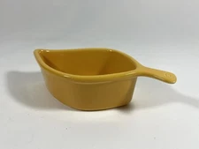 Chantal Yellow Stoneware 1 Cup Dessert Bowl Vintage 2004 Leaf Shaped Dish - New