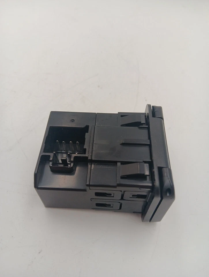 Toma de corriente inversor para Ram 1500 2500 3500 4500 5500 2013-2016 68159295AB Foto 4 de 4