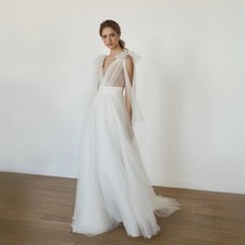 Customized V-Neck A-Line Wedding Dresses Applique Lace Boho Beach Bridal Gowns