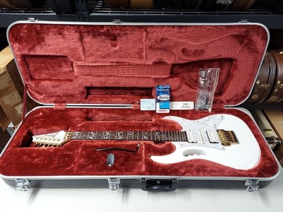 2005 Ibanez JEM7V-WH Japan Iconic Look Tree Of Life Inlay No Fret