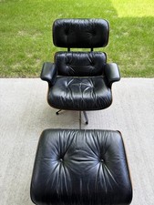 Herman Miller Eames Black Leather Lounge Chair  Ottoman