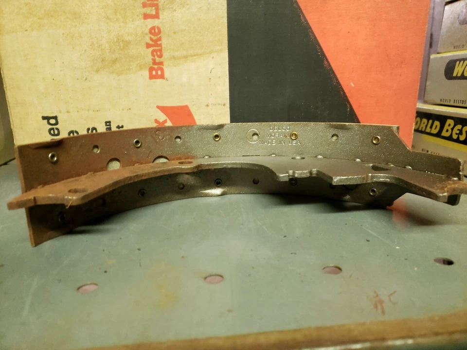 REMANUFACTURED BENDIX R472 REAR Brake Shoes 78-80 CHEVY/OLDS/BUICK/PONTIAC/GMC - Imagem 4 de 4