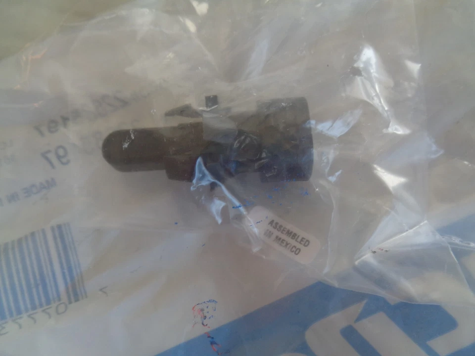 GM 22685197 2002 2003 SATURN L100-L300 LW200-LW300 SENSOR DE TEMPERATURA NÚCLEO RADIADOR NUEVO Foto 2 de 4