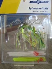 15 Pc Luck-E-Strike SpinnerBait Kit 1/4 Oz Spinners & Plastic Trailer Baits
