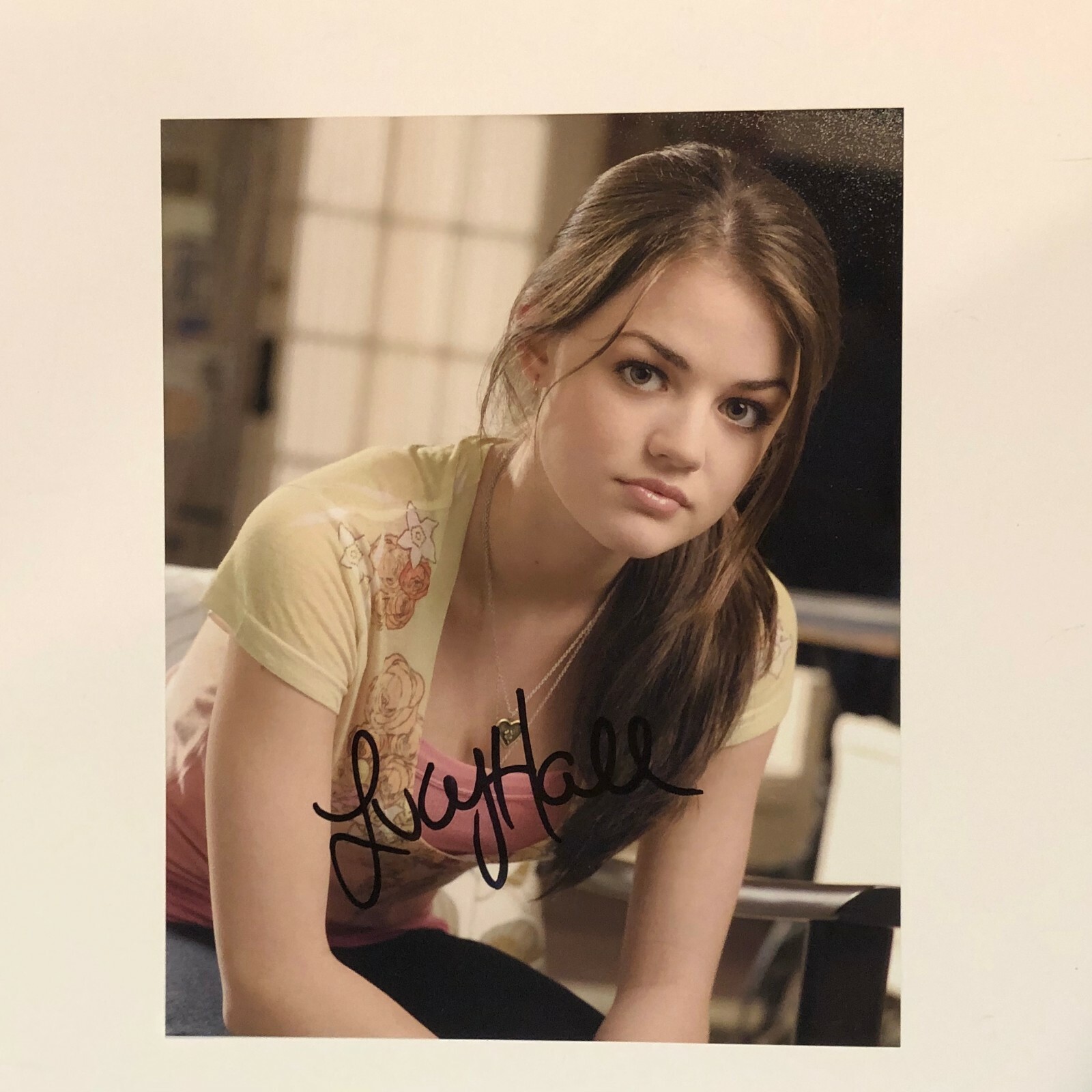 LUCY HALE HAND SIGNED 8X10 PHOTO YOUNG AUTOGRAPHED PRETTY LITTLE LIARS eBay