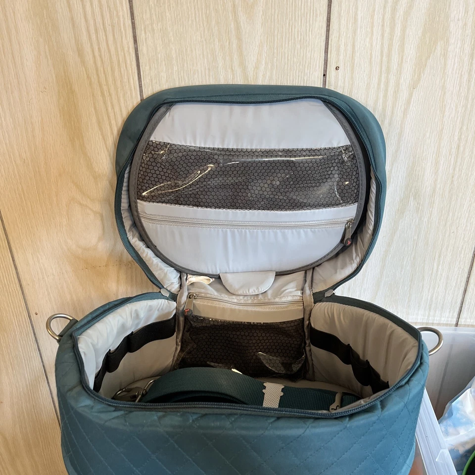 Estuche Tren Acolchado Azul Travelon - Exposición de Caballos, Exposición Canina, Concurso-Correa, Espejo Foto 2 de 4