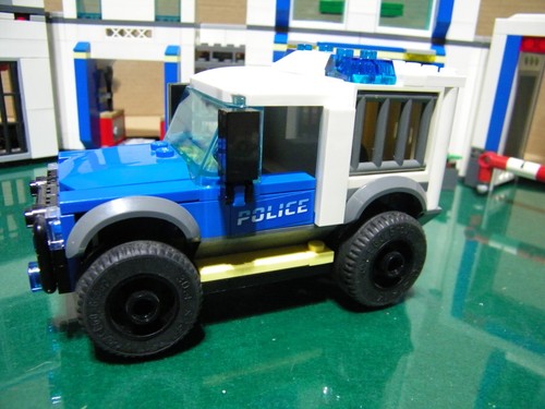60246 LEGO CITY: Police Station - Picture 4 of 16