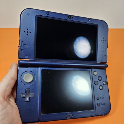 Console Nintendo NEW 3DS XL TOP IPS BLU SD 4GB CARICATORE e PENNINO OTTIMO - Foto 4 di 9