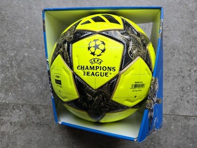 Original Adidas Finale Champions League Matchball Winter