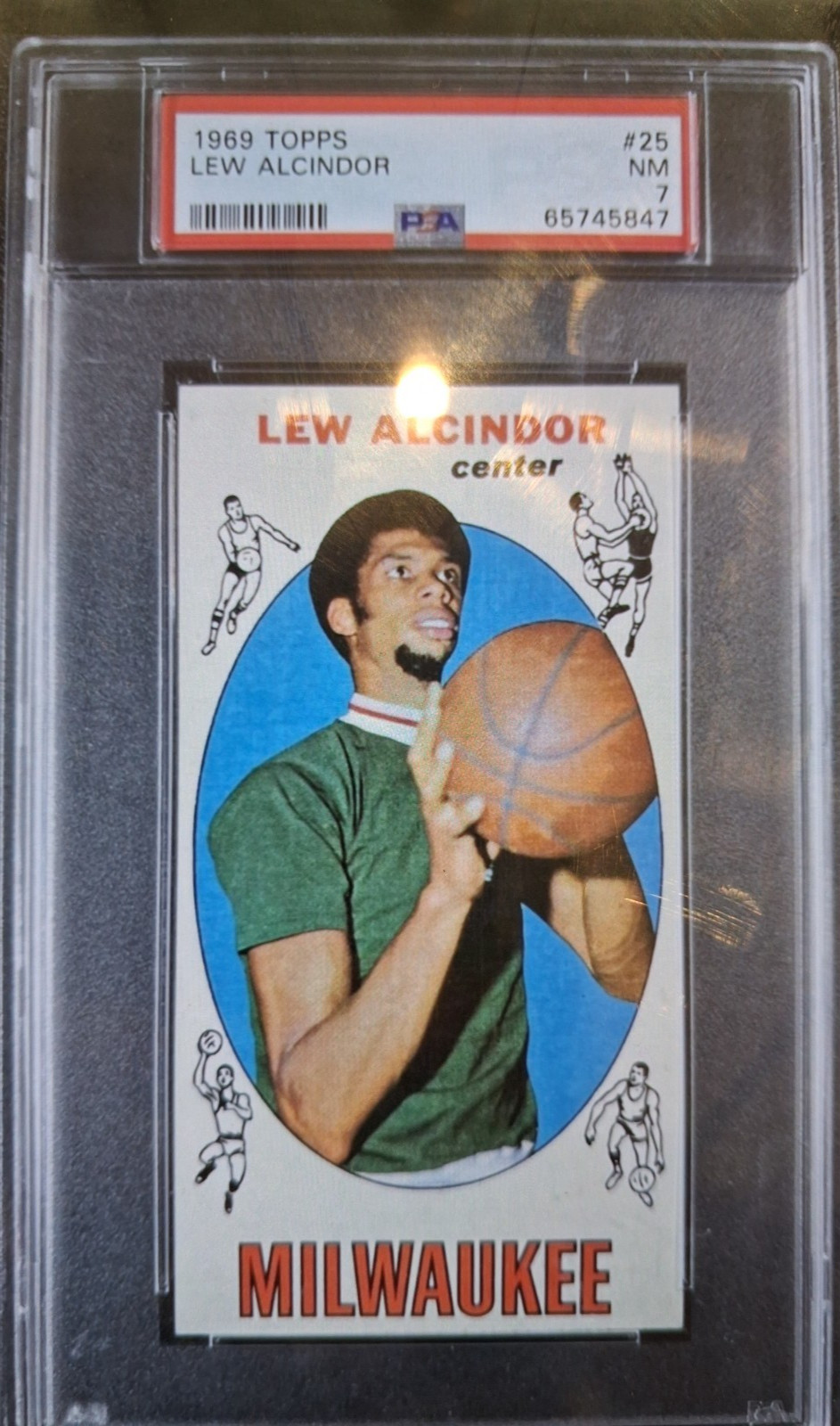 1969 Topps #25 Lew Alcindor Rookie PSA 7 (Kareem Abdul-Jabbar) Basketball Card