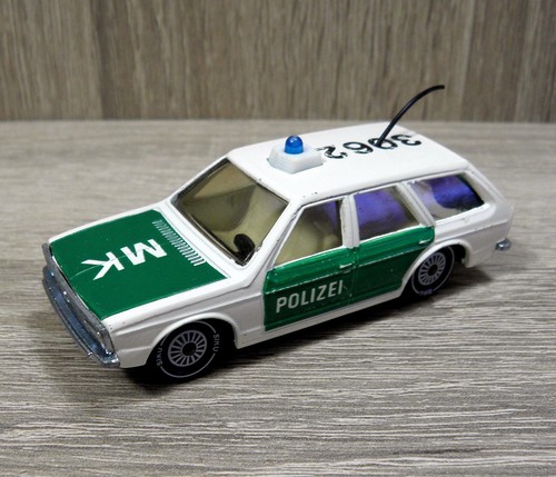 Siku 1029 1614 VW Volkswagen Passat Variant Polizei MK 3062