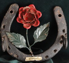 Ancien cintre manteau fer à cheval LANCASHIRE ROSE rustique fait main UK -- LOOK