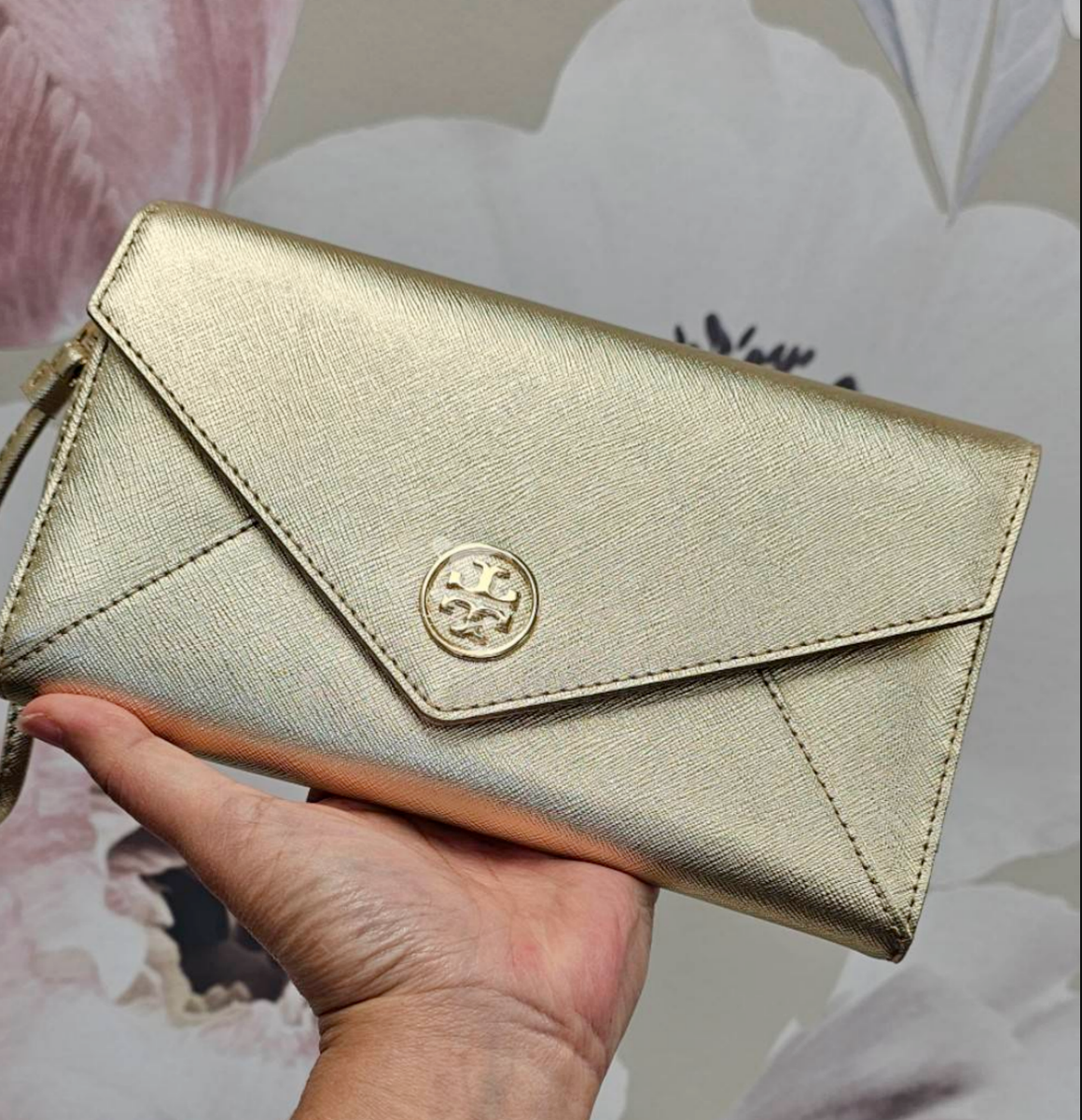 TORY BURCH かごバッグ　タッセル付き　ゴールド TORY BURCH かごバッグ タッセル付き ゴールド レディース
