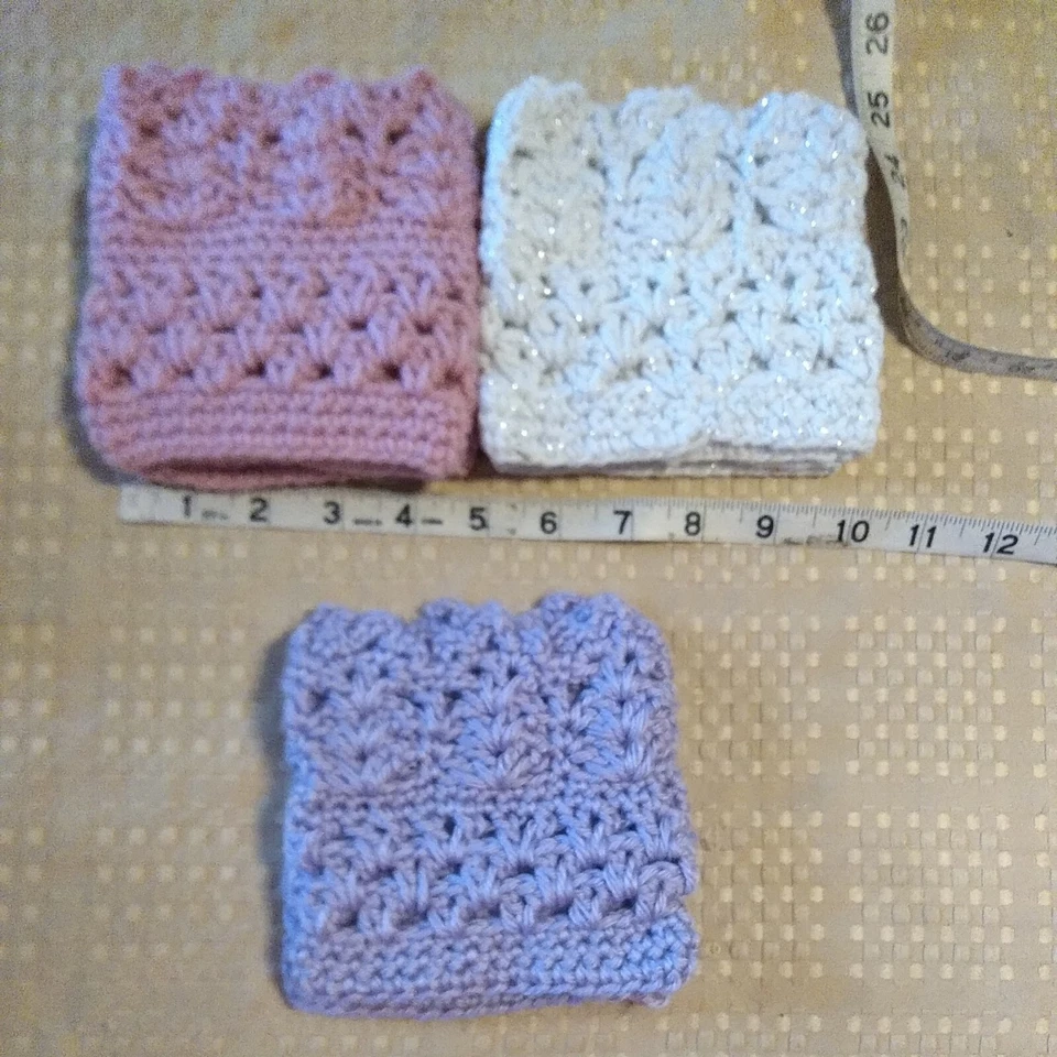 LOTE de 3 pares de calentadores de piernas hechos a mano para niñas calcetines puño ganchillo 10" redondos Foto 4 de 4