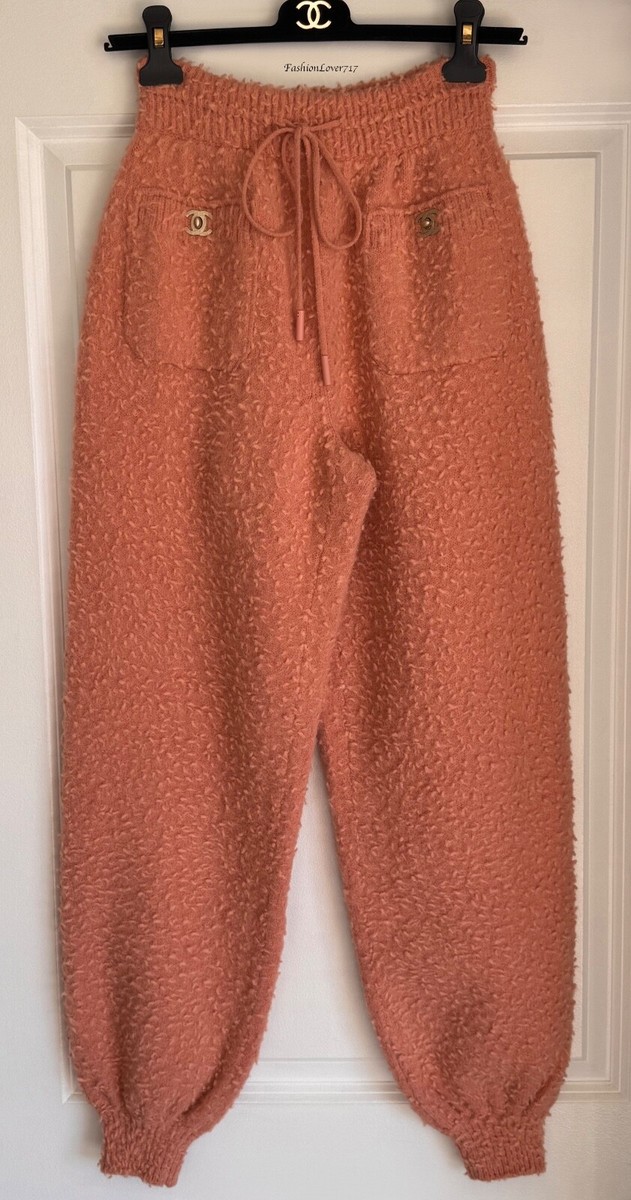 NWT CHANEL 21B CORAL ALPACA WOOL TURNLOCK JOGGERS SWEATPANTS PANTS