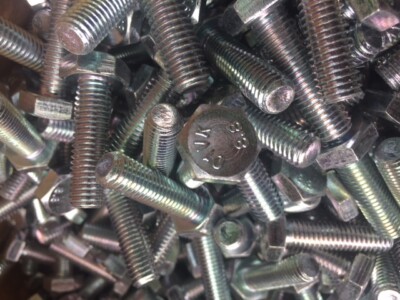 01VK 8.8 M10-1.75x35mm Hex Head Bolt - Selet quantity
