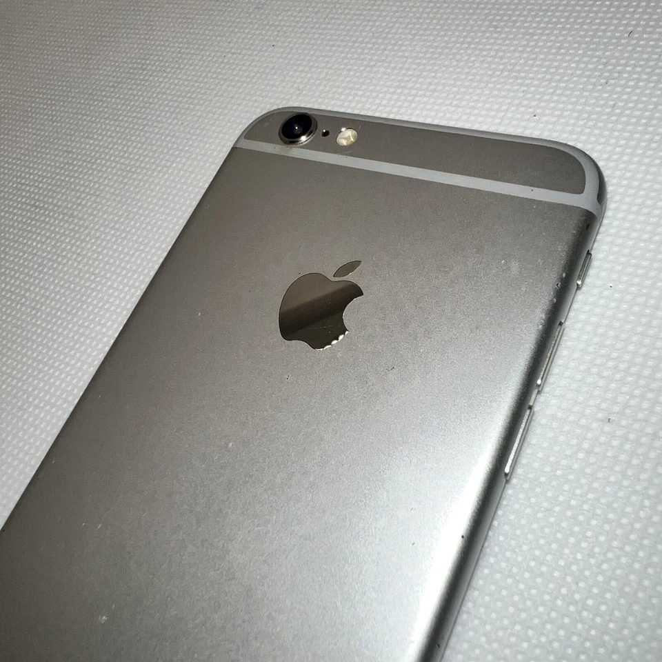 Apple iPhone 6 - 64GB - Space Gray (Cricket) A1549 (GSM) Working READ! - Image 4 of 4