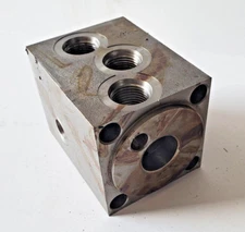 CLARK, VICKERS 136873, FITS CHY/CFY150-250, Y1425/Y1830 STEER CYLINDER VALVE NEW