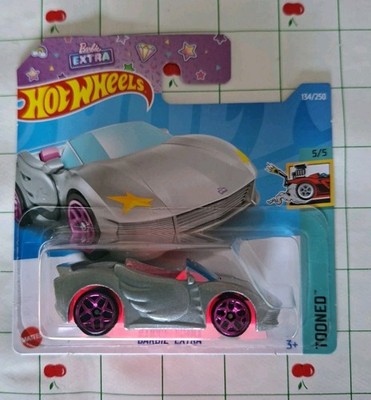 2022 Hot Wheels Barbie Extra in 1/64 # HCT35 HW Cabrio