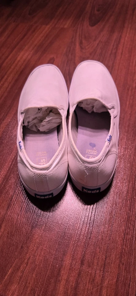 Zapatos sin cordones Keds Chanpion de lona de espuma de ensueño talla 9,5 para mujer blancos Wf23240 Foto 2 de 4