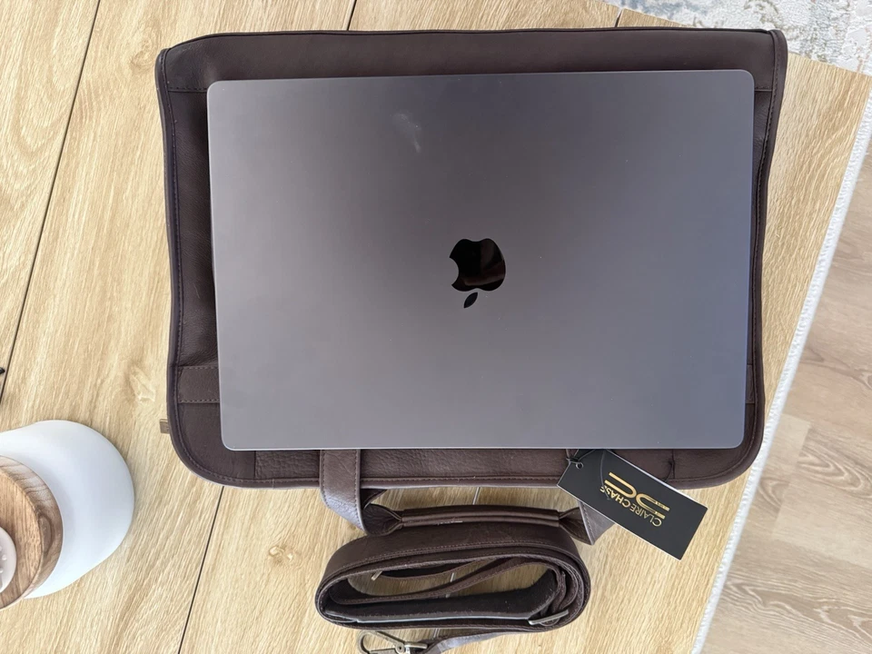 Maletín profesional legendario Claire Chase. Cuero colombino marrón oscuro Foto 4 de 4