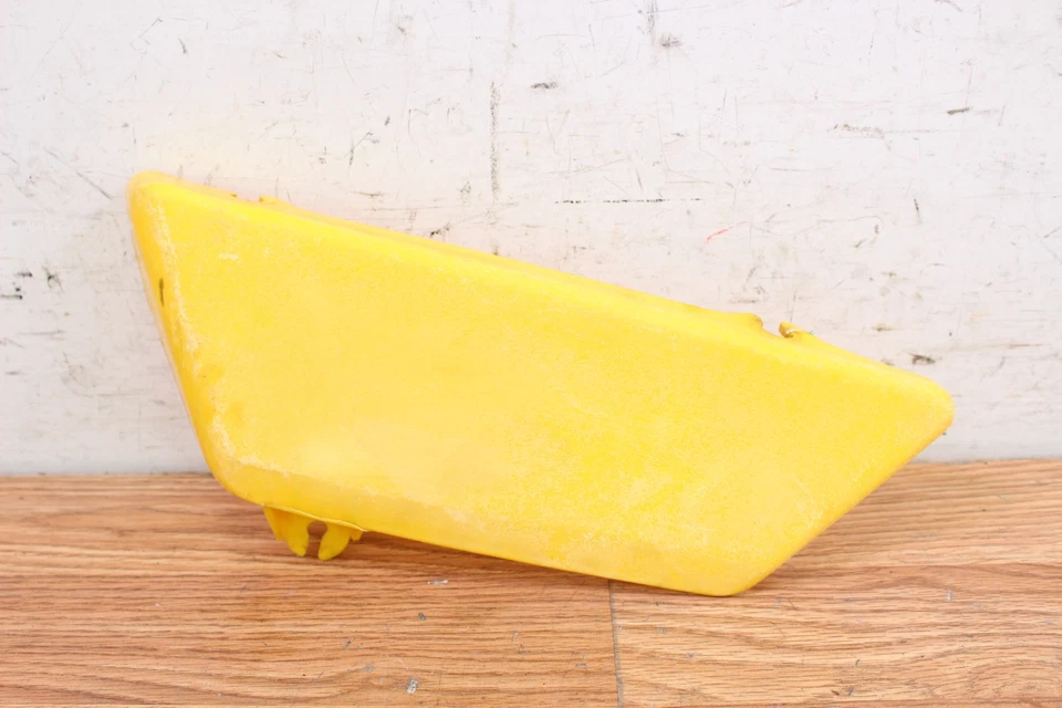 Yamaha Ty250 1974 cubierta lateral izquierda/panel Foto 2 de 4