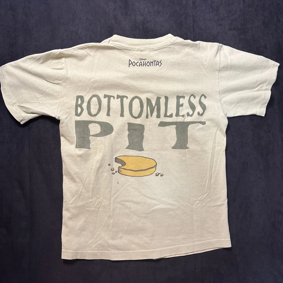 Camiseta De Colección Pocahontas Meeko Mapache Sin Fondo Pit Puntada Única Pequeña 18x22 Foto 3 de 3