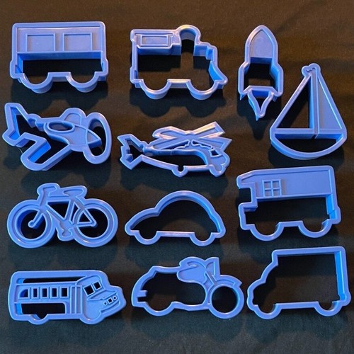 YOU PICK Plastic Cookie Cutters Ornaments Decor Christmas Seasonal Character etc - Picture 4 of 657