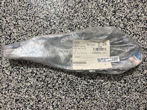 Mercedes Benz Genuine W203 C32 AMG C320 Trim Strip OEM 2238855900 - Bild 3 von 3