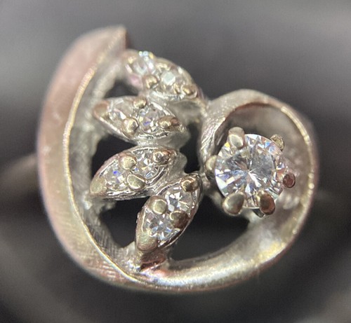 Antiguo anillo de bodas eduardiano Art Deco de oro blanco de 14 k con diamantes de 1/3 quilates VS de 4 3/4 -5 - Imagen 1 de 10