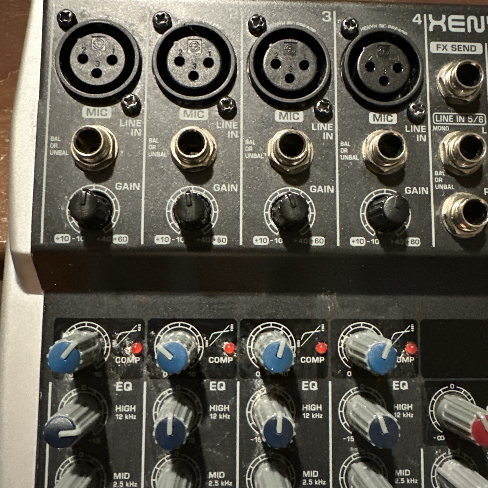Behringer Xenyx Q1202USB Premium 12Input 2 Bus Mixer w Power Supply