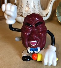 CALIFORNIA RAISINS 1988 WIND UP WALKING COLLECTIBLE HOLDING MIC VINTAGE TOY 3.5"