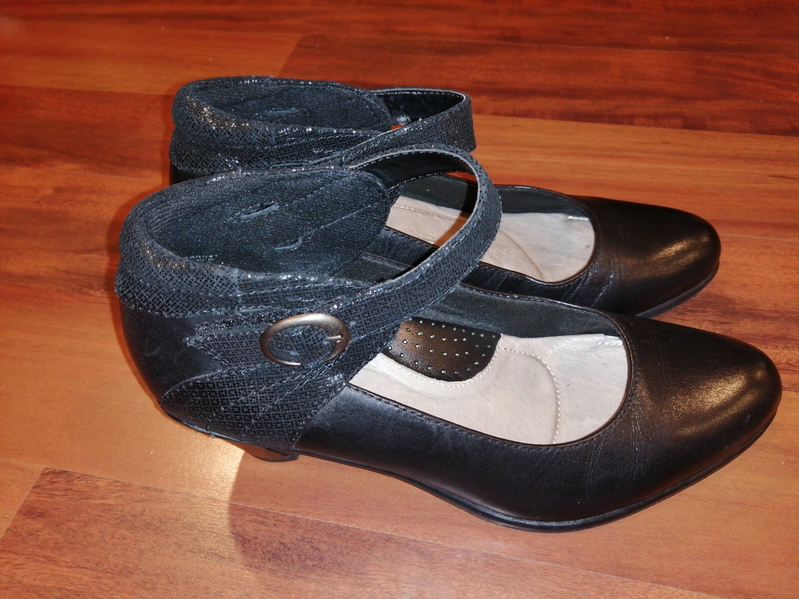 Earth Mary Jane Size 8.5 B Womens Leather Pumps Heels Cross Straps Shoes Black