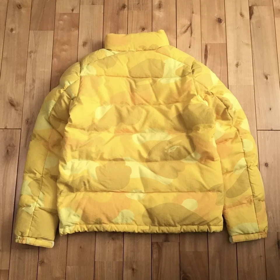 BAPE Giant camo yellow Puffer Down Jacket a bathing ape NIGO Size M used 2504SM - Image 2 of 4