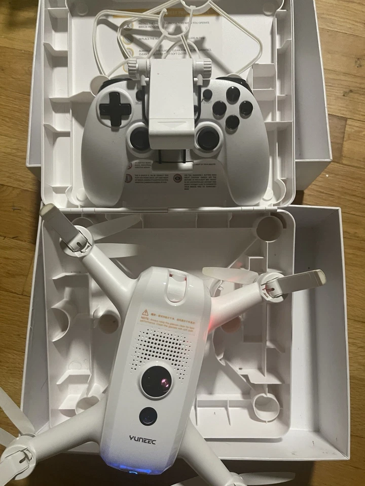 Yuneec Breeze 4K 相机无人机全新开箱试飞已经完成。 无退货 — 第 4/4 张图片