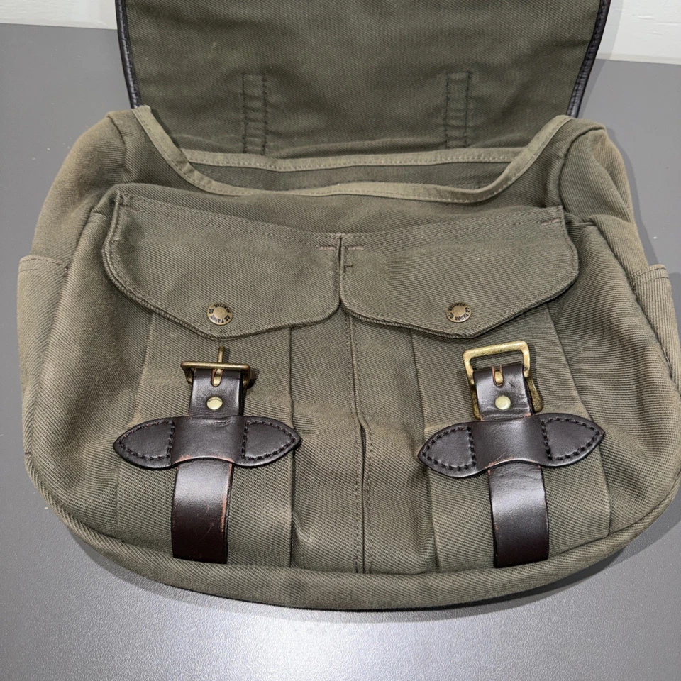 Filson Medium Field Bag Green Vintage Satchel Rugged Twill No Zippers Model 232 - image 4 of 4